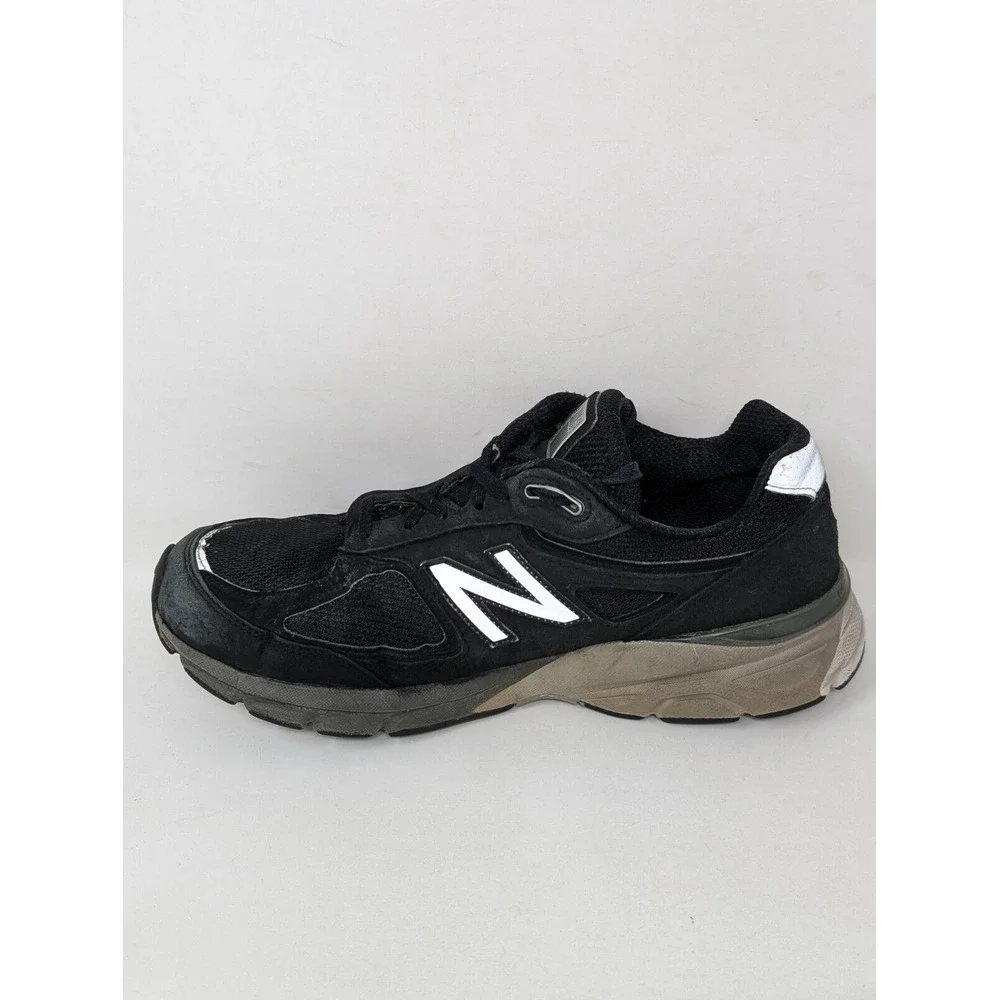 New Balance Women's 990 V4 Black Suede Shoe Sneaker Made in USA Size 10D W990BK4